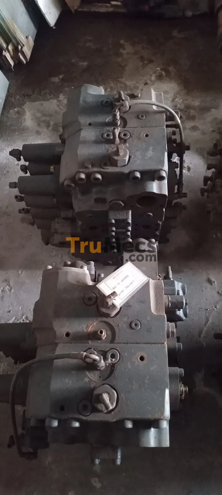 CONTROL VALVE DX225
