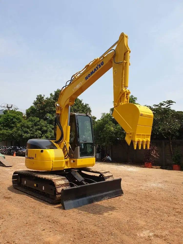 Terungkap! Inilah Merek-Merek Excavator Terbaik untuk Merobohkan Rumah Anda!