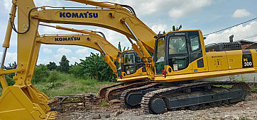 Excavator Komatsu bekas PC 300 SE 8 MO tahun 2017